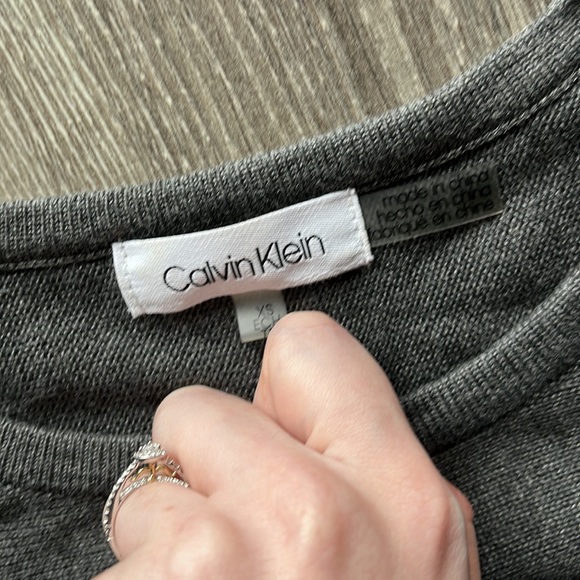 CALVIN KLEIN | Grey Logo Sweater - Picture 2 of 4